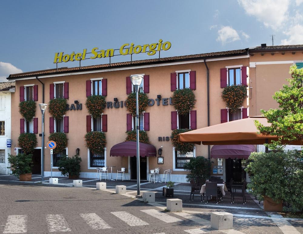 Hotel San Giorgio Удине Экстерьер фото