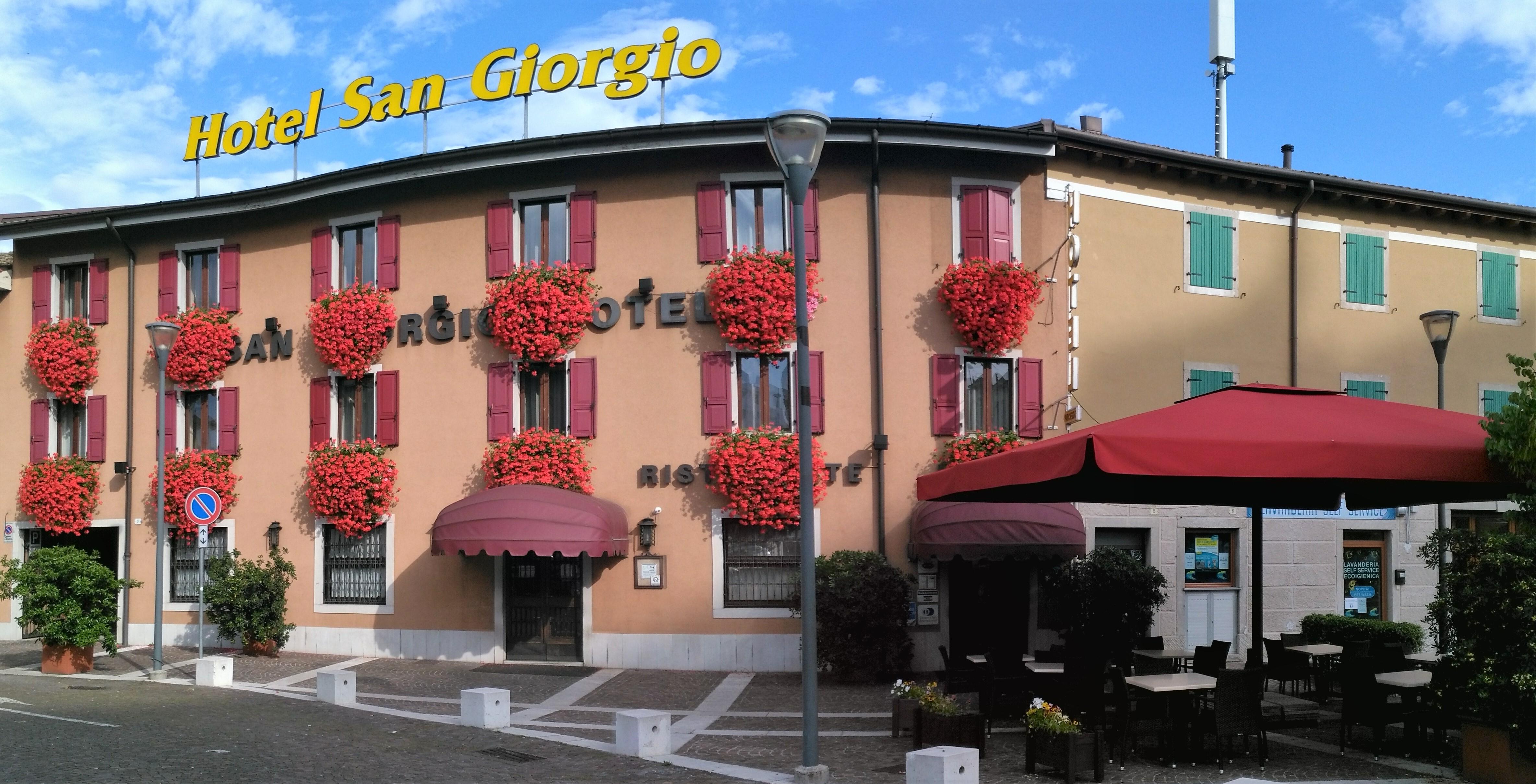 Hotel San Giorgio Удине Экстерьер фото