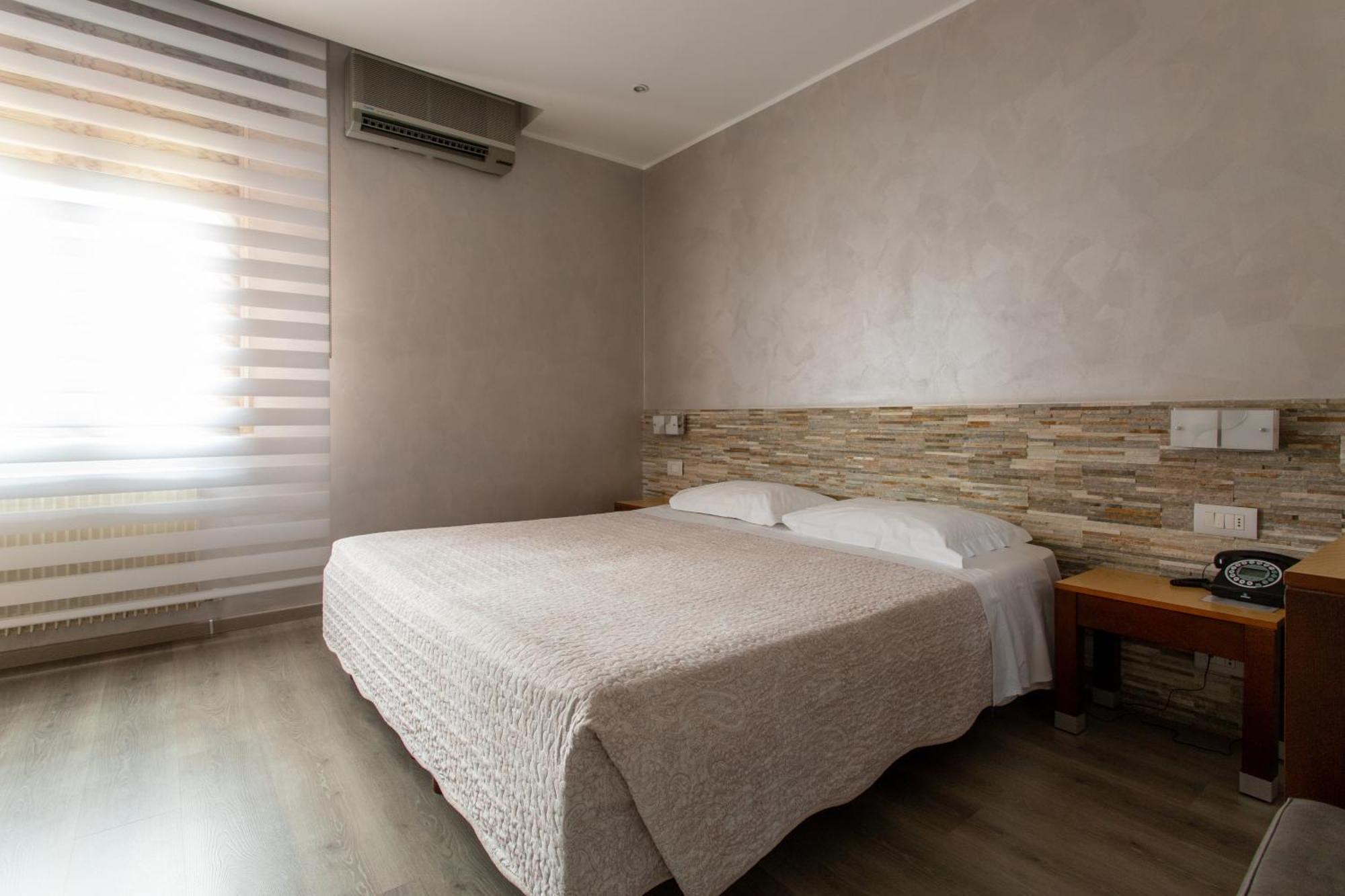 Hotel San Giorgio Удине Экстерьер фото