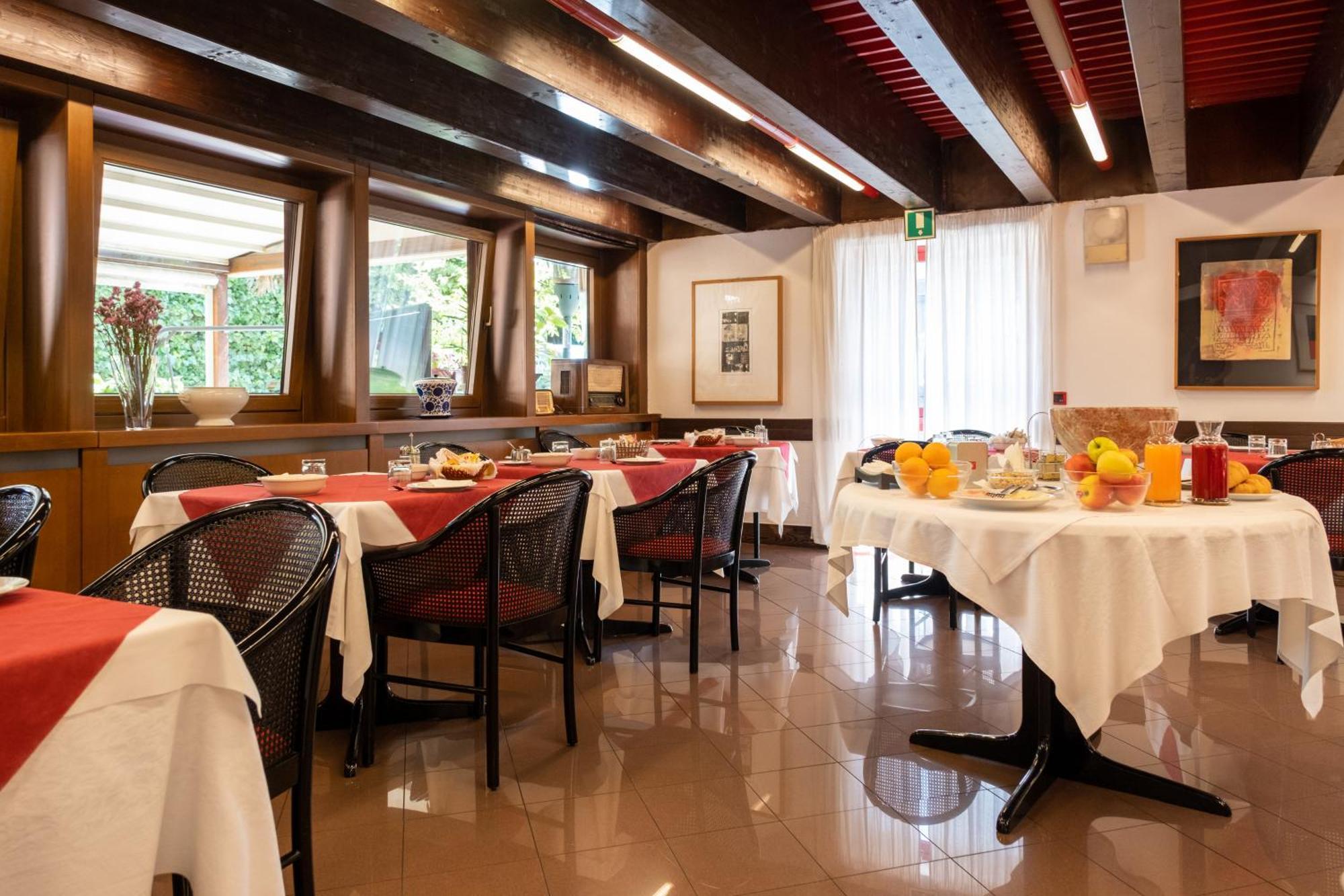 Hotel San Giorgio Удине Экстерьер фото
