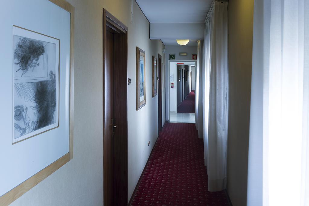 Hotel San Giorgio Удине Экстерьер фото